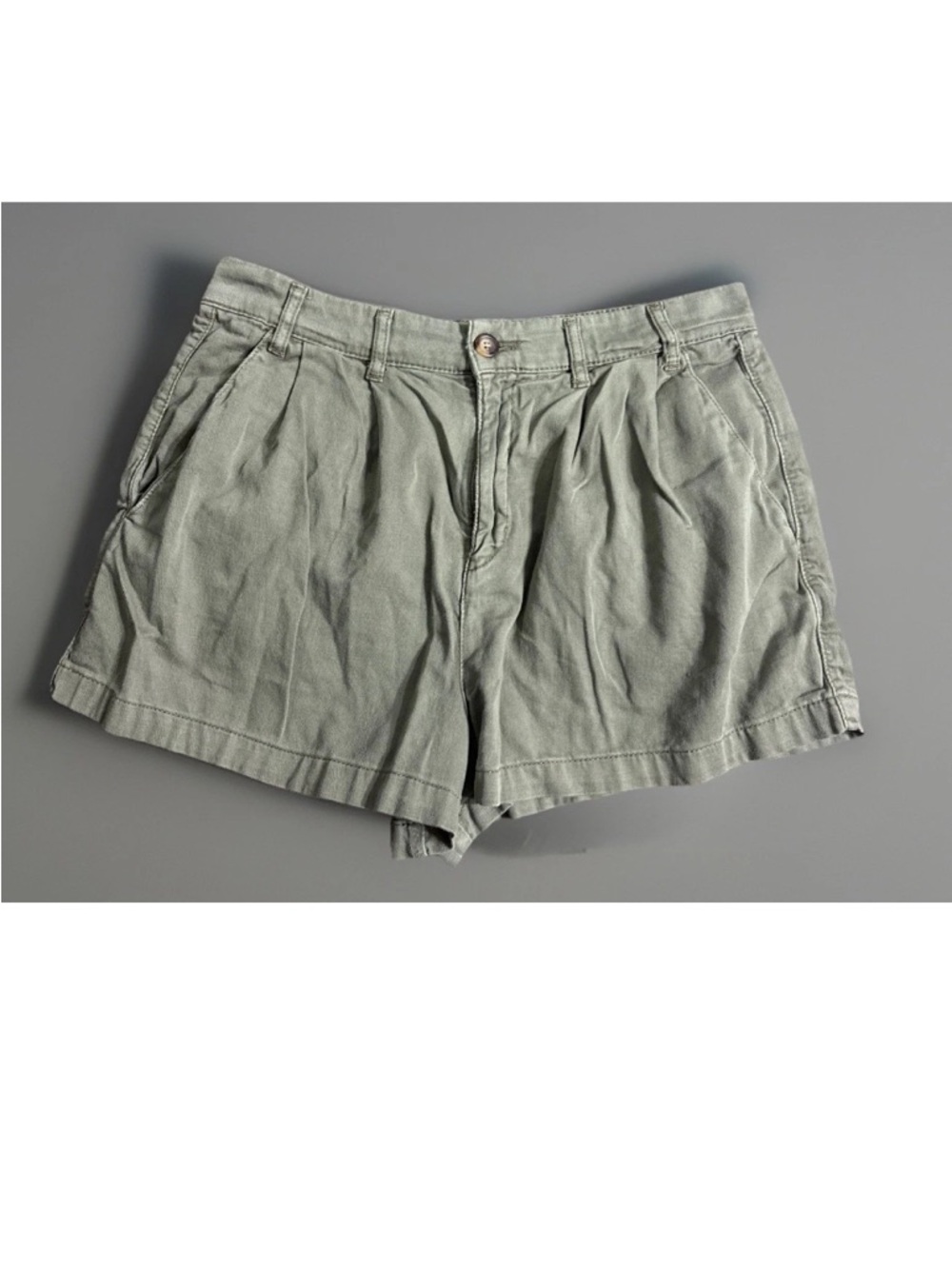 Womens Free People Billie Olive Green Pleated Cotton Shorts